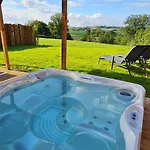 Domaine Des Graminees Hotel