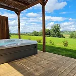Domaine Des Graminées Hotel *