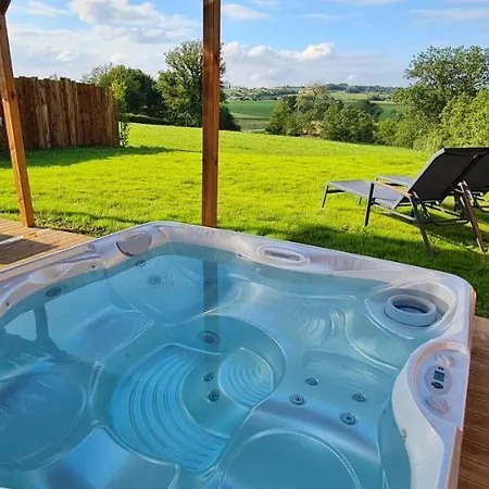 Domaine Des Graminees מלון