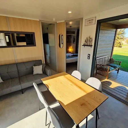 Domaine Des Graminees מלון Jeanmenil