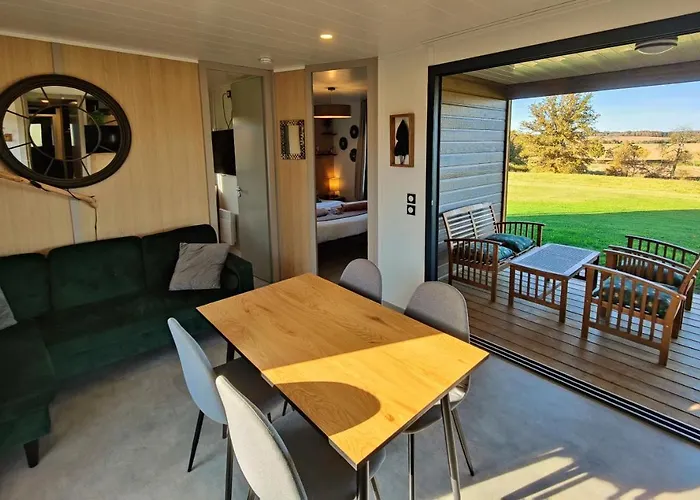 Domaine Des Graminees Hotel *