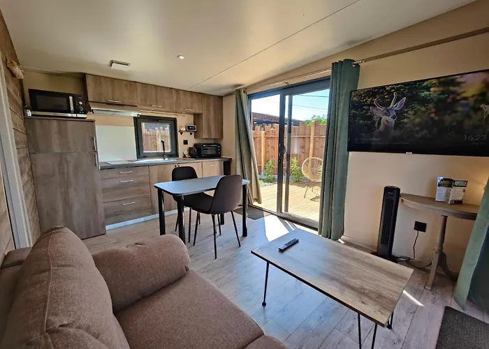 Domaine Des Graminees 酒店 *