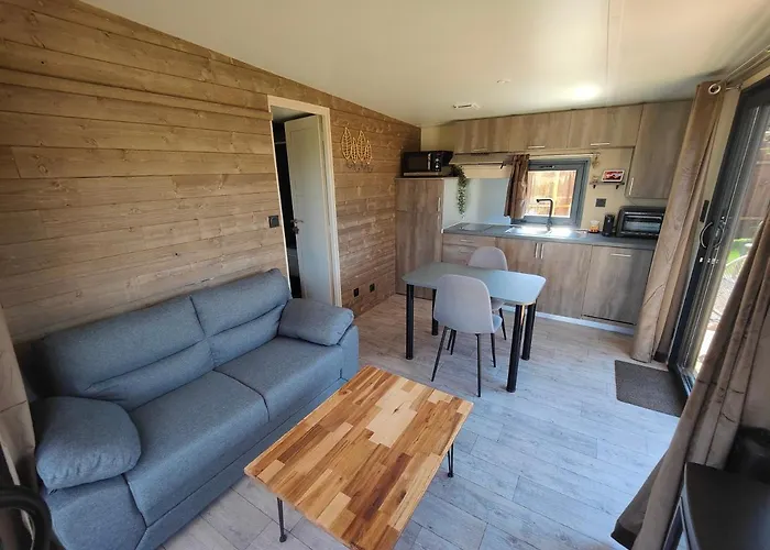 Domaine Des Graminees Hotel *