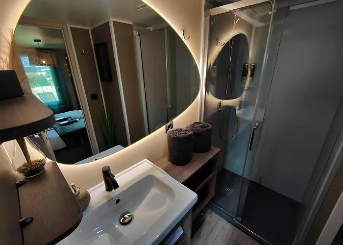 Domaine Des Graminees 酒店 *